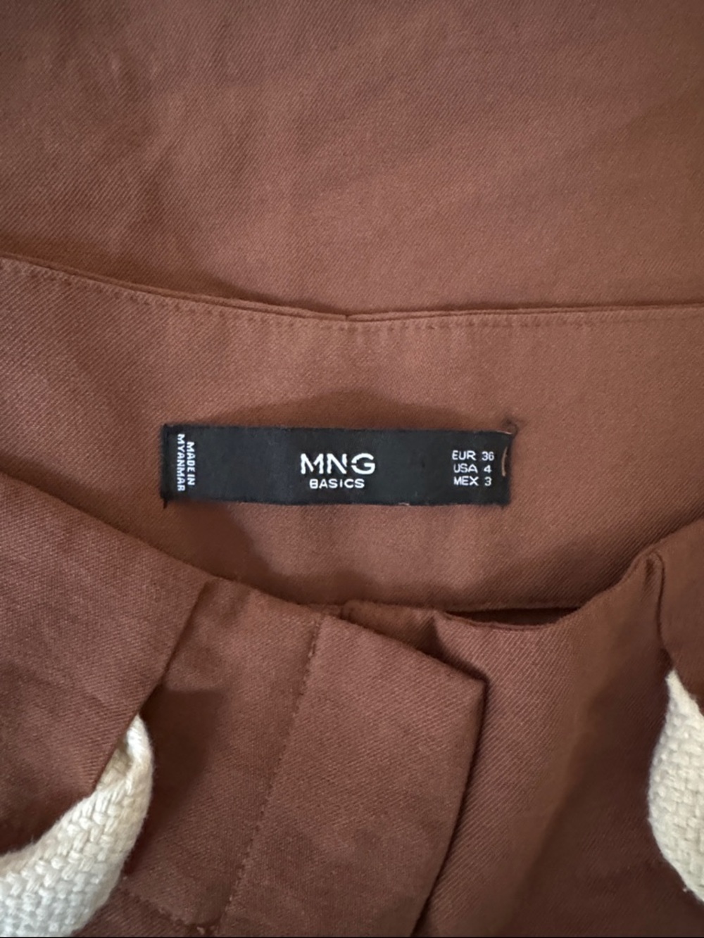 Mango Brown High Rise Belted Pleated Trouser Shorts Brown Size 4 - Picture 8 of 9